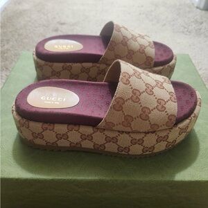 Brand new Gucci Monogram Platform Sandal size 5